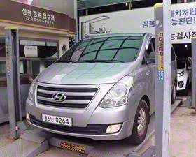 HYUNDAI Starex - Vista 6