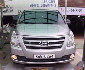 HYUNDAI Starex - Vista 2