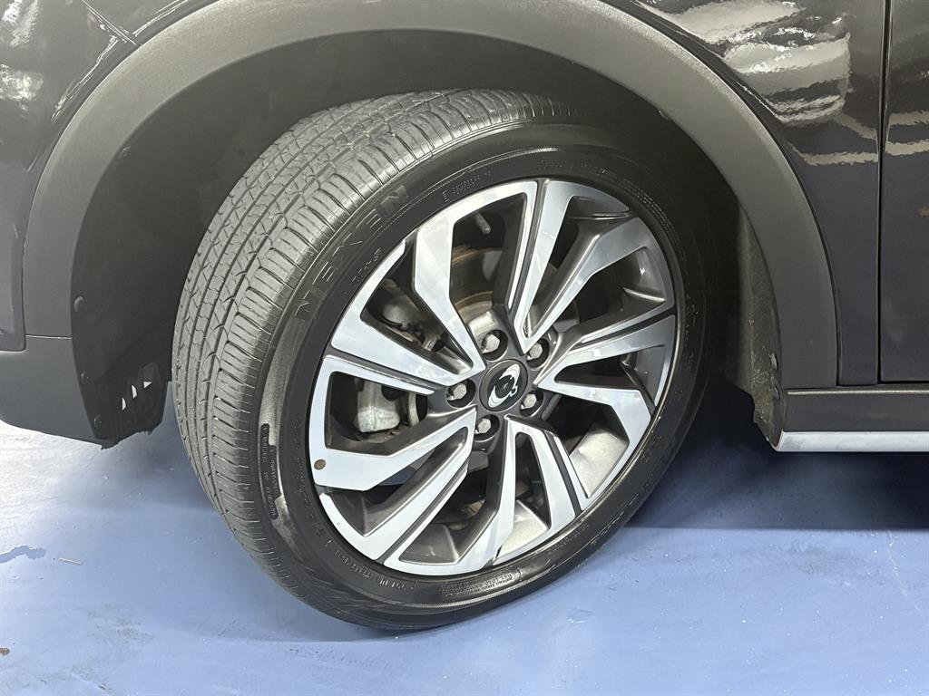 Ssangyong Tivoli - Vista 9