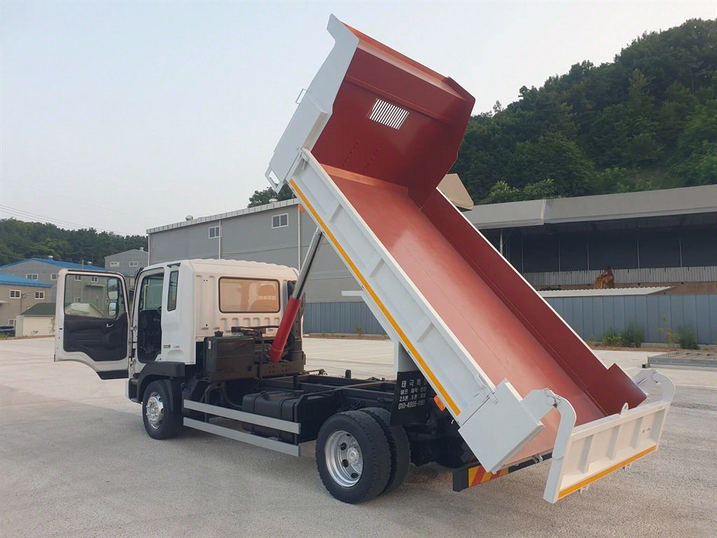 medium and large cargo dump 2018 Blanco - Importación desde Corea - HF Imports Iquique - Foto 13