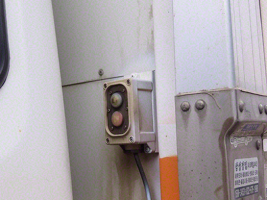 medium and large cargo truck 2014 Blanco - Importación desde Corea - HF Imports Iquique - Foto 11