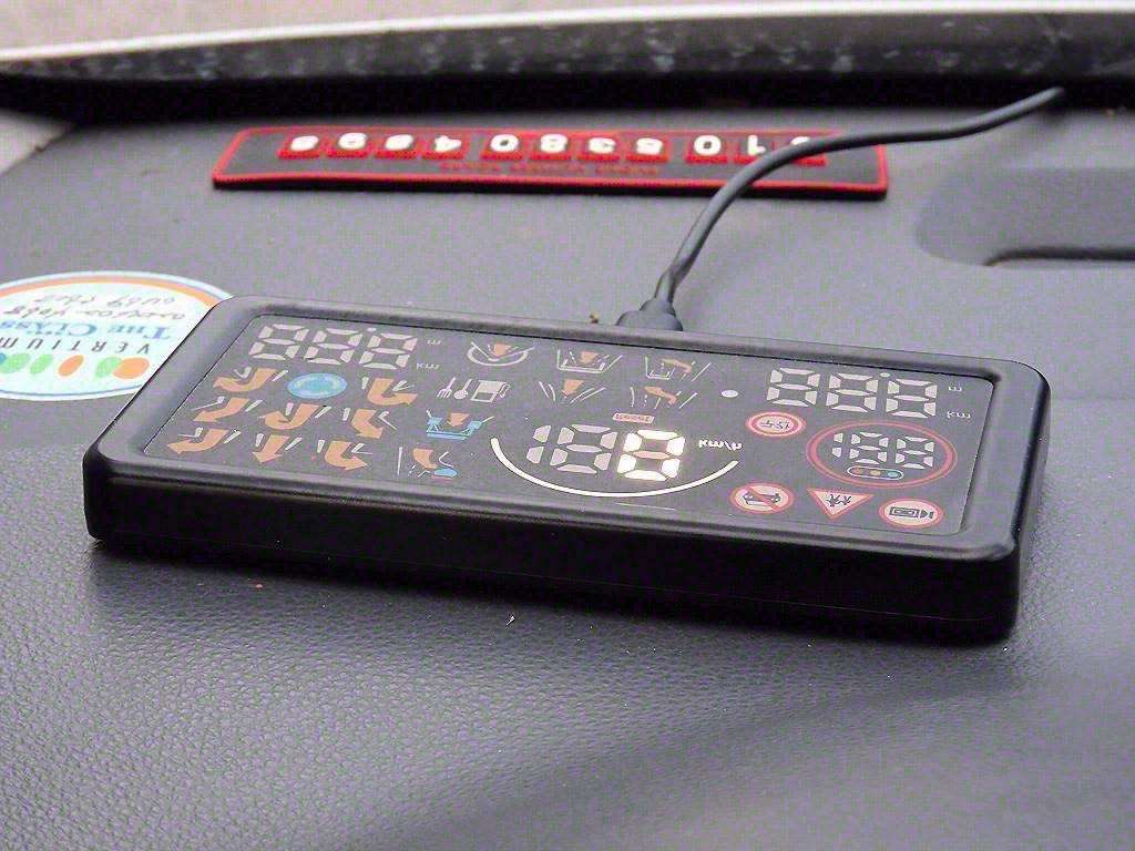 KIA Carnival - Vista 12