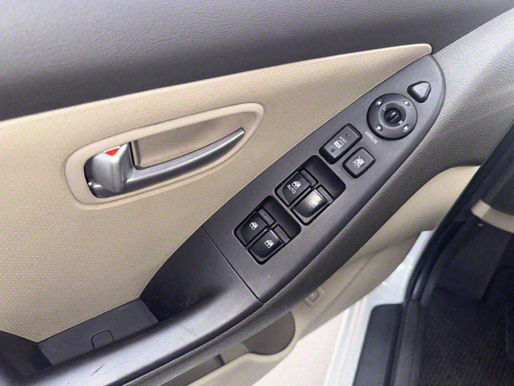 HYUNDAI Avante - Vista 9