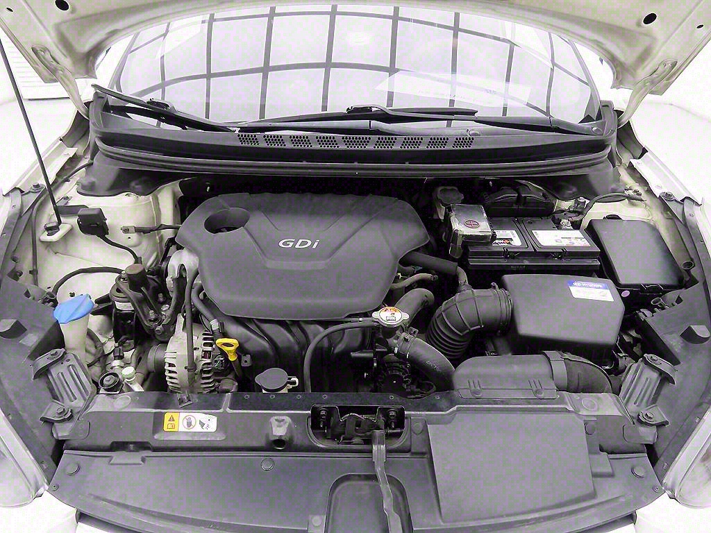 HYUNDAI Avante 2014 Blanco - Importación desde Corea - HF Imports Iquique - Foto 18