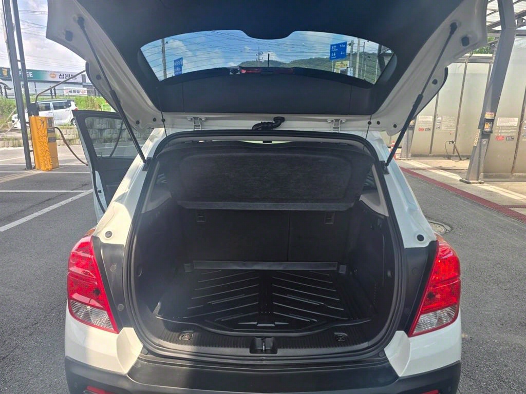 Chevrolet Trax 2016 Blanco - Importación desde Corea - HF Imports Iquique - Foto 17