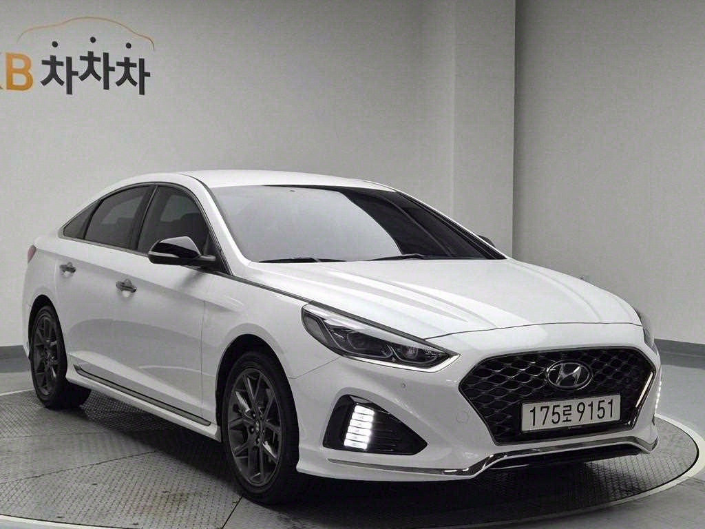 HYUNDAI Sonata - Vista 4