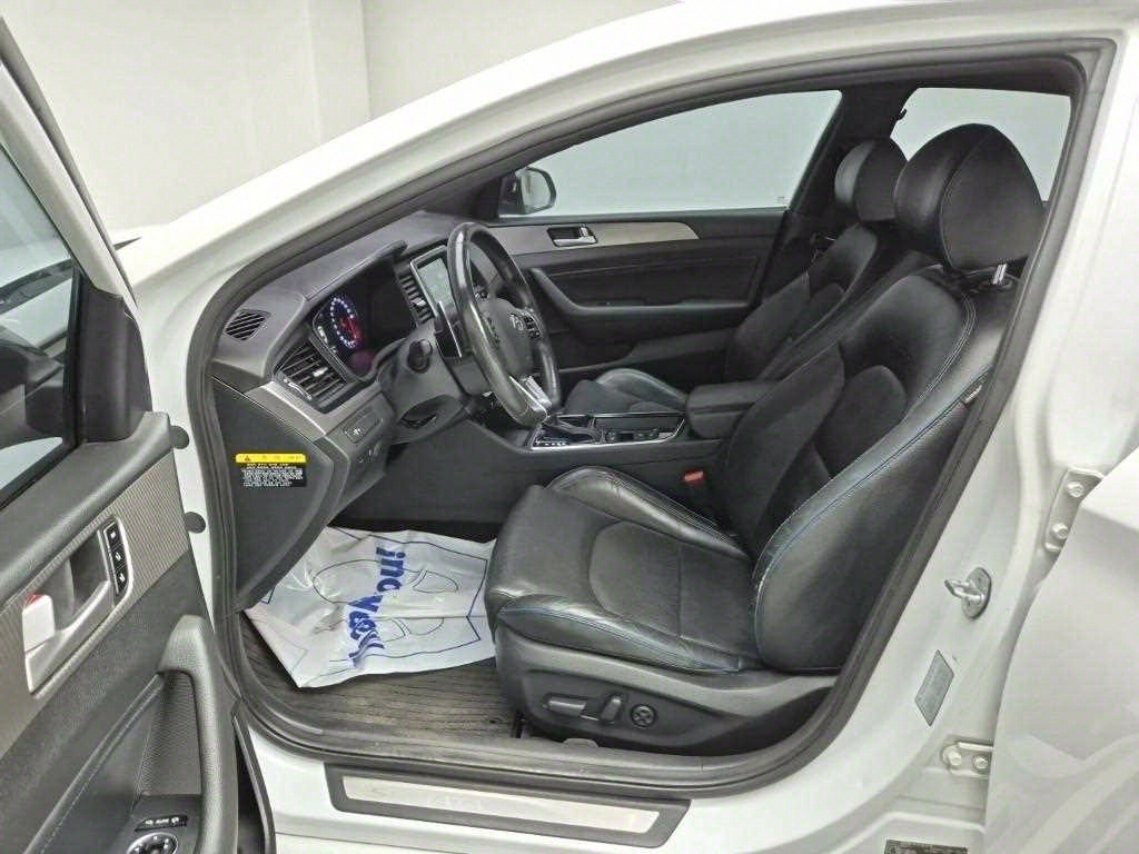 HYUNDAI Sonata - Vista 11