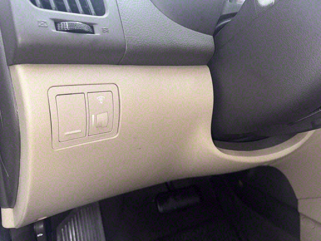 HYUNDAI Avante - Vista 10