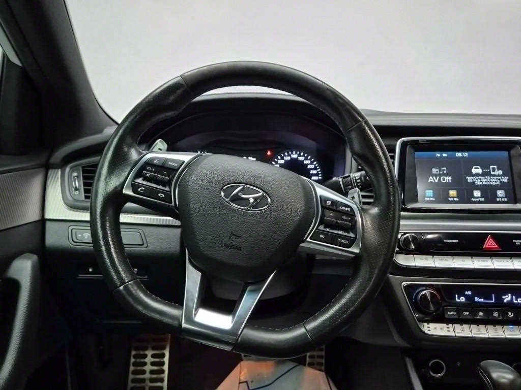 HYUNDAI Sonata - Vista 9