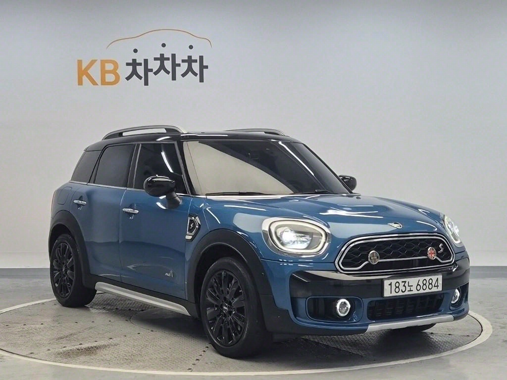 Mini Countryman - Vista 4