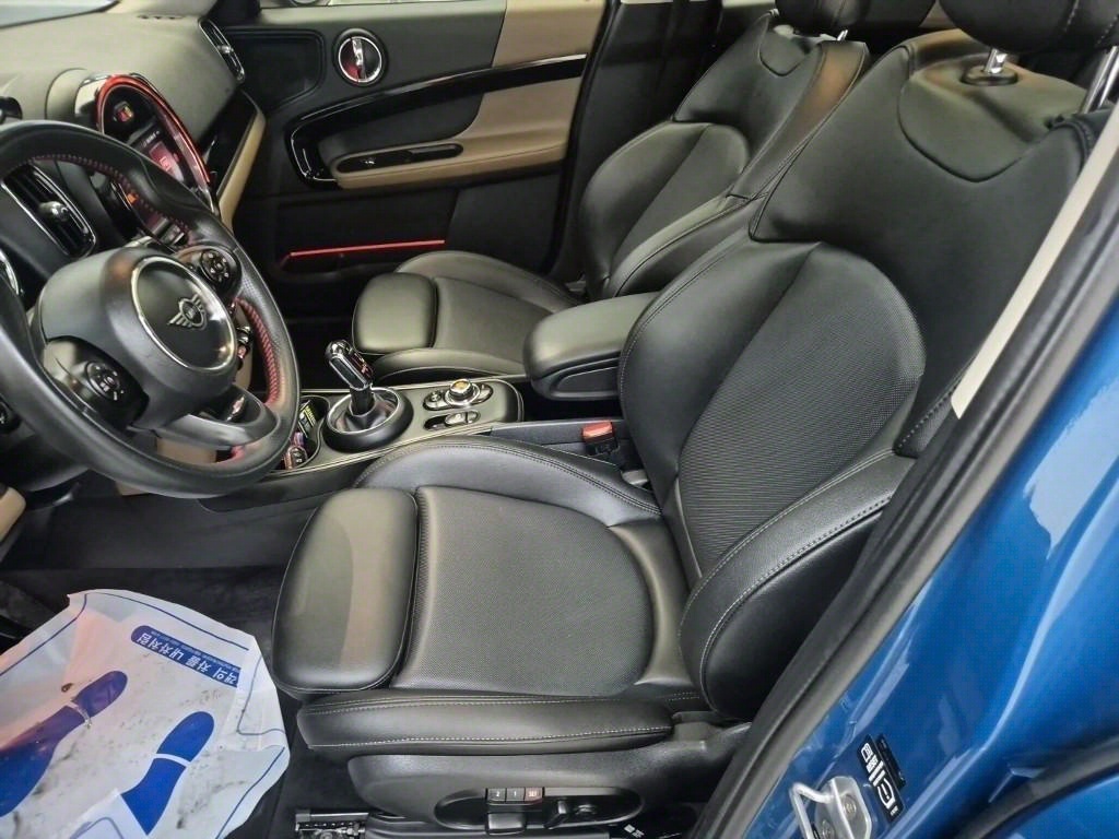 Mini Countryman - Vista 11