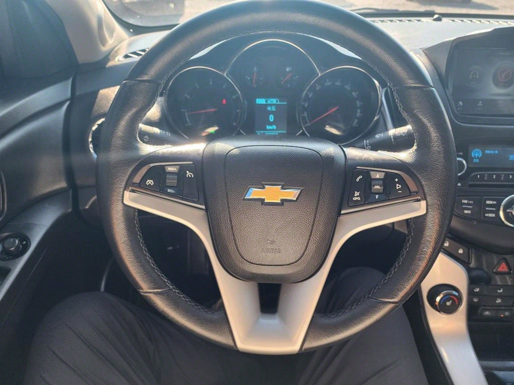 Chevrolet Cruise - Vista 9