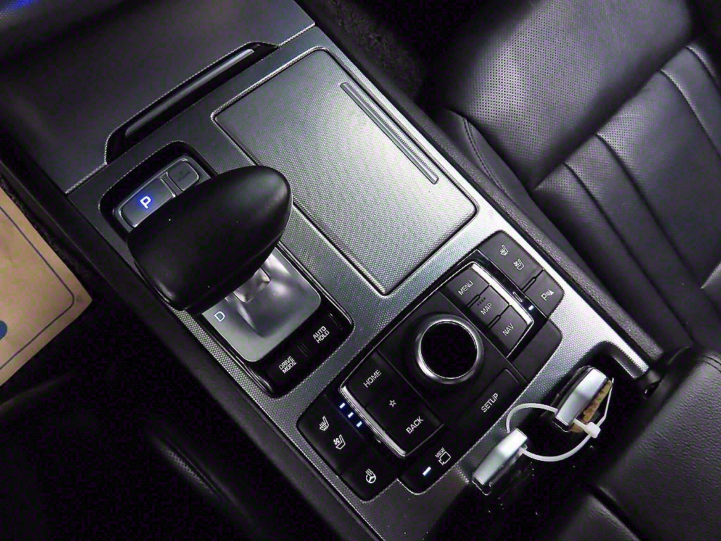 Genesis G80 - Vista 10