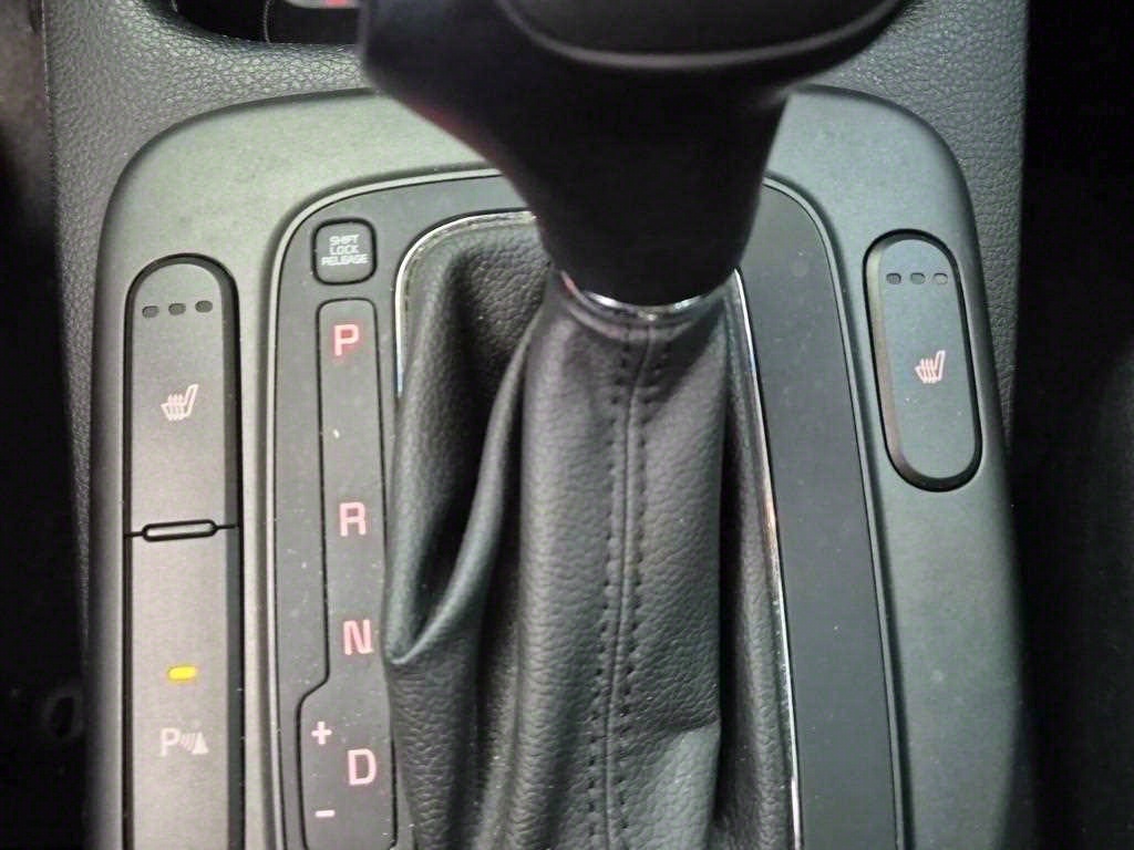 KIA K3 2013 Blanco - Importación desde Corea - HF Imports Iquique - Foto 17