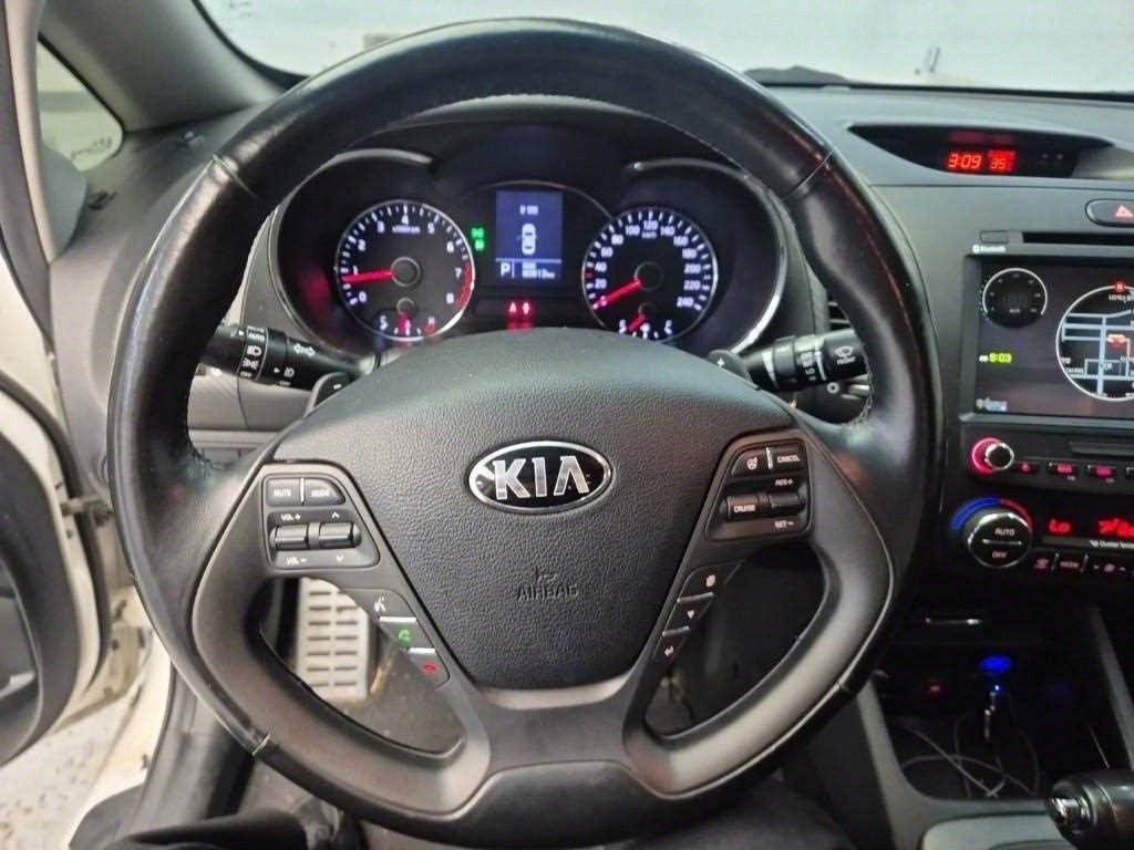 KIA K3 - Vista 8