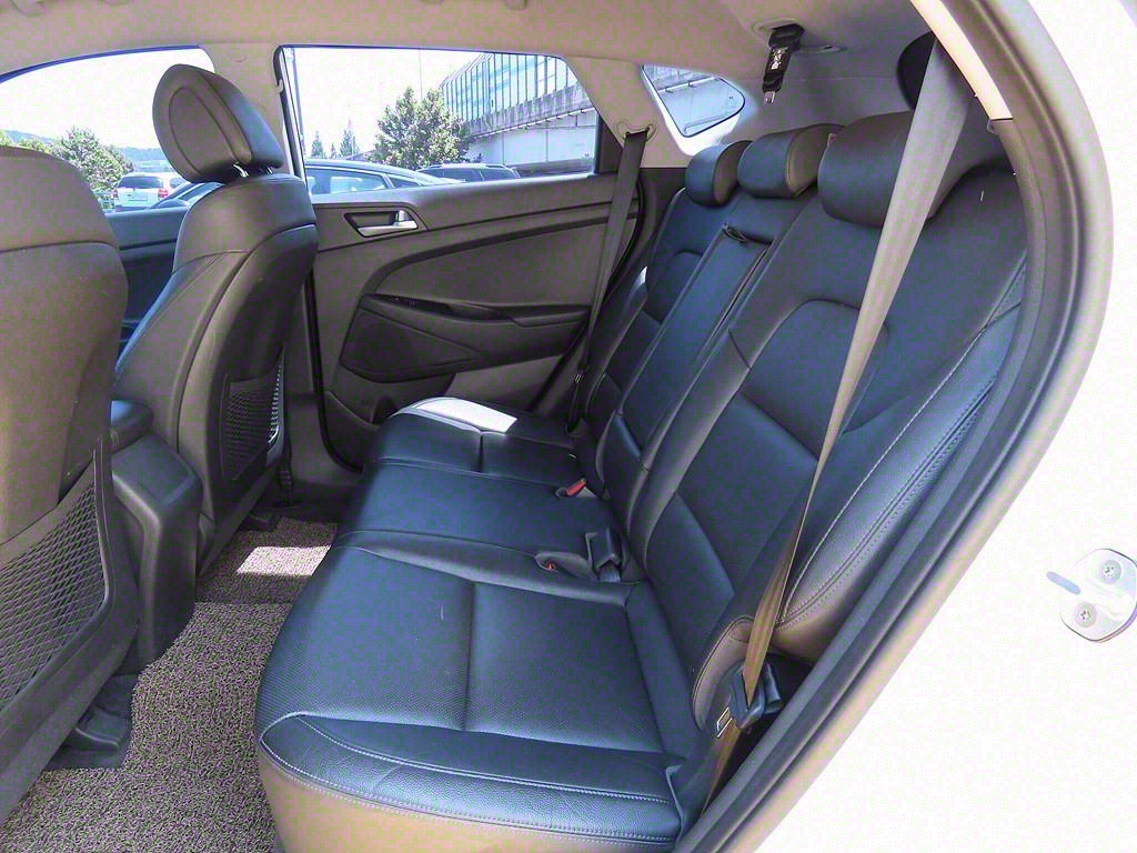 HYUNDAI Tucson - Vista 6