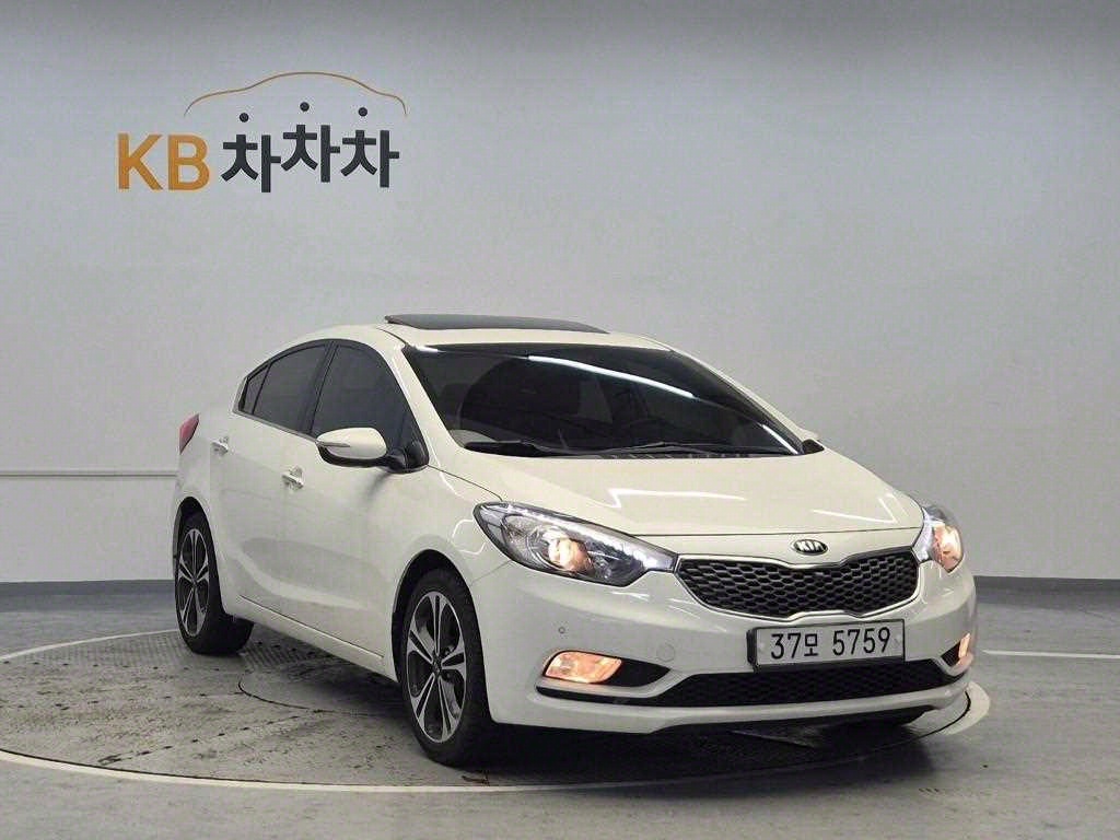 KIA K3 - Vista 4