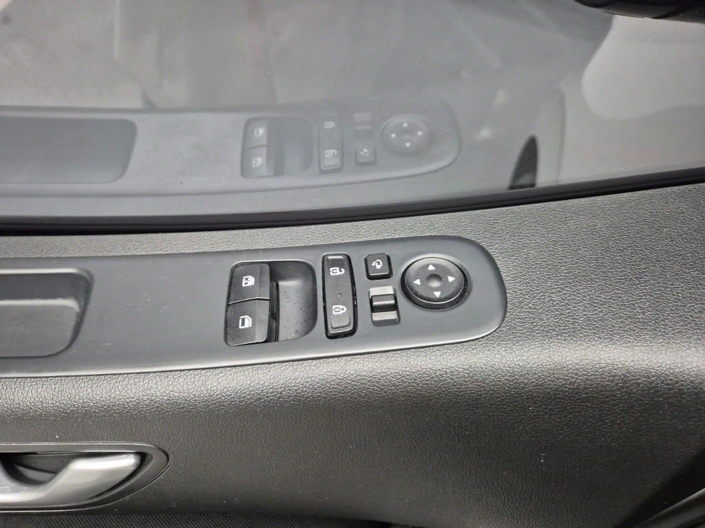 HYUNDAI Staria 2022 Blanco - Importación desde Corea - HF Imports Iquique - Foto 18