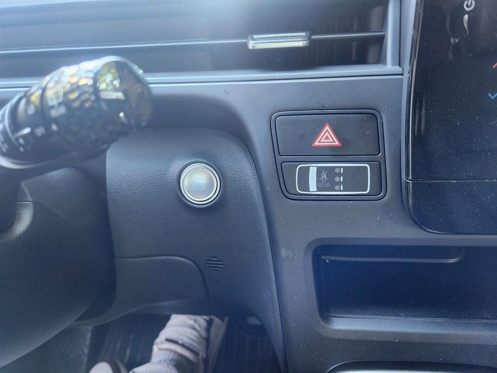 HYUNDAI Staria - Vista 11