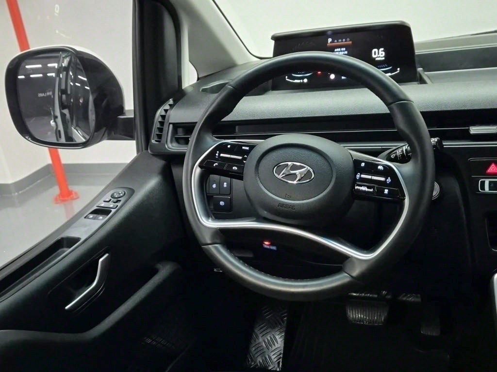 HYUNDAI Staria - Vista 9