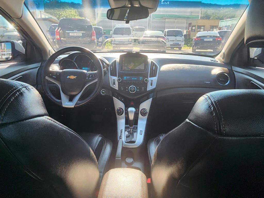 Chevrolet Cruise 2013 Blanco - Importación desde Corea - HF Imports Iquique - Foto 17