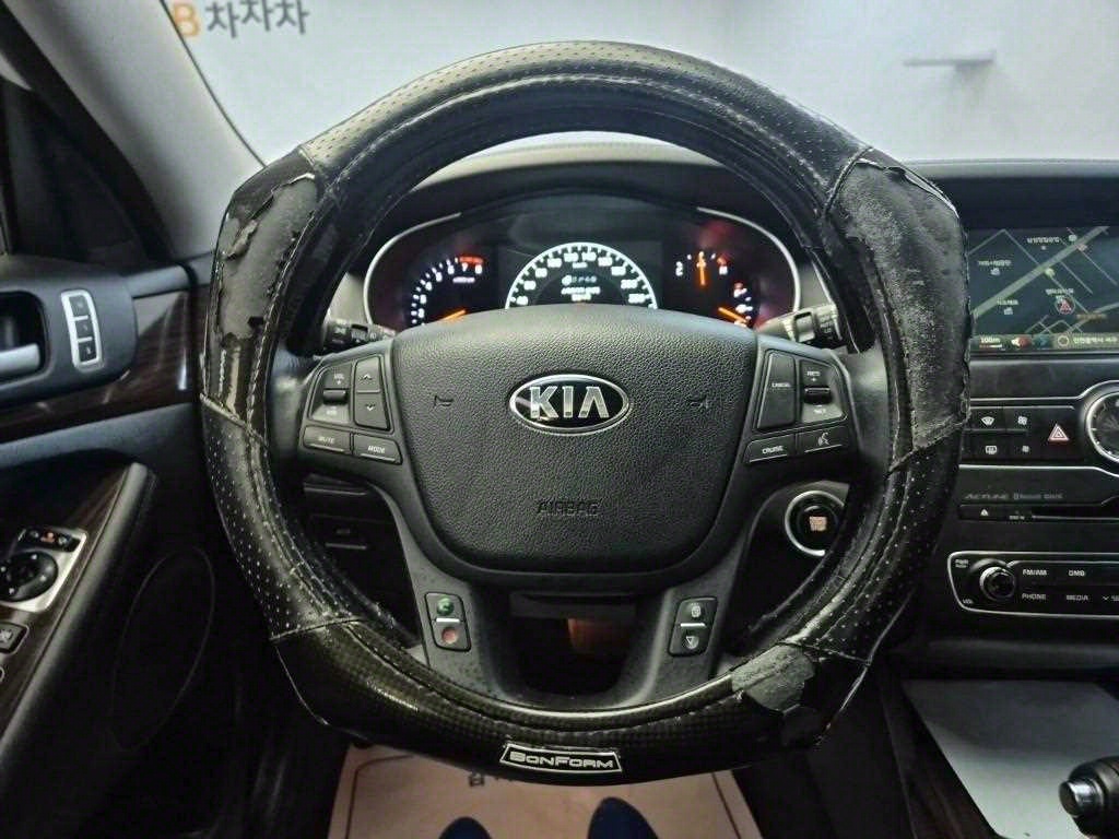 KIA K7 - Vista 9