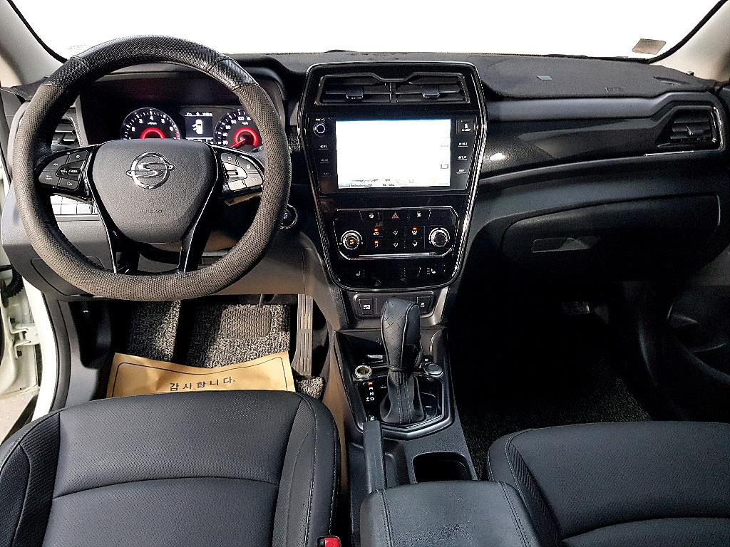 Ssangyong Tivoli - Vista 5