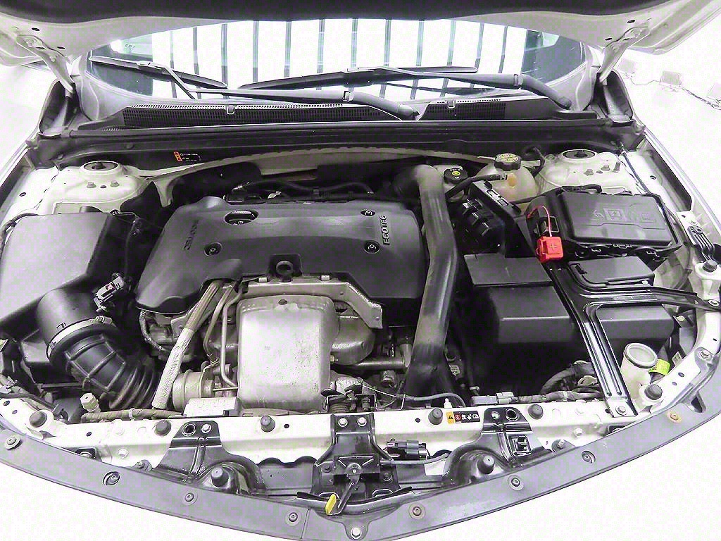 Chevrolet Malibu 2018 Blanco - Importación desde Corea - HF Imports Iquique - Foto 7