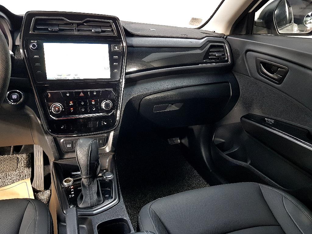 Ssangyong Tivoli - Vista 10