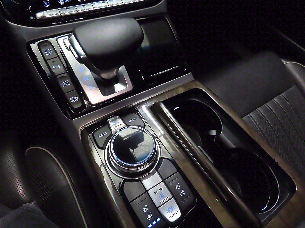 Genesis EQ900 - Vista 12