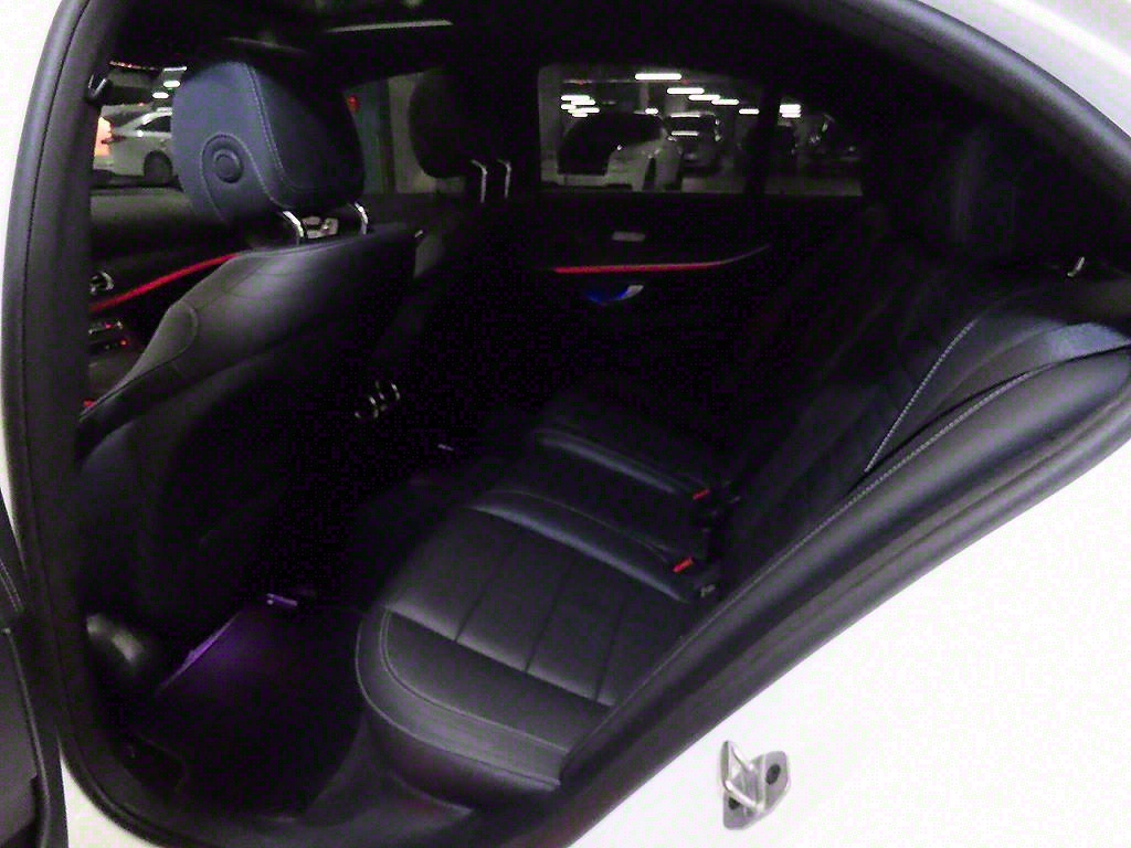 Mercedes Benz E class - Vista 7