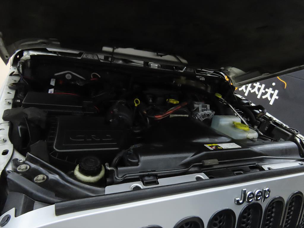 Jeep Wrangler 2012 Gris - Importación desde Corea - HF Imports Iquique - Foto 16
