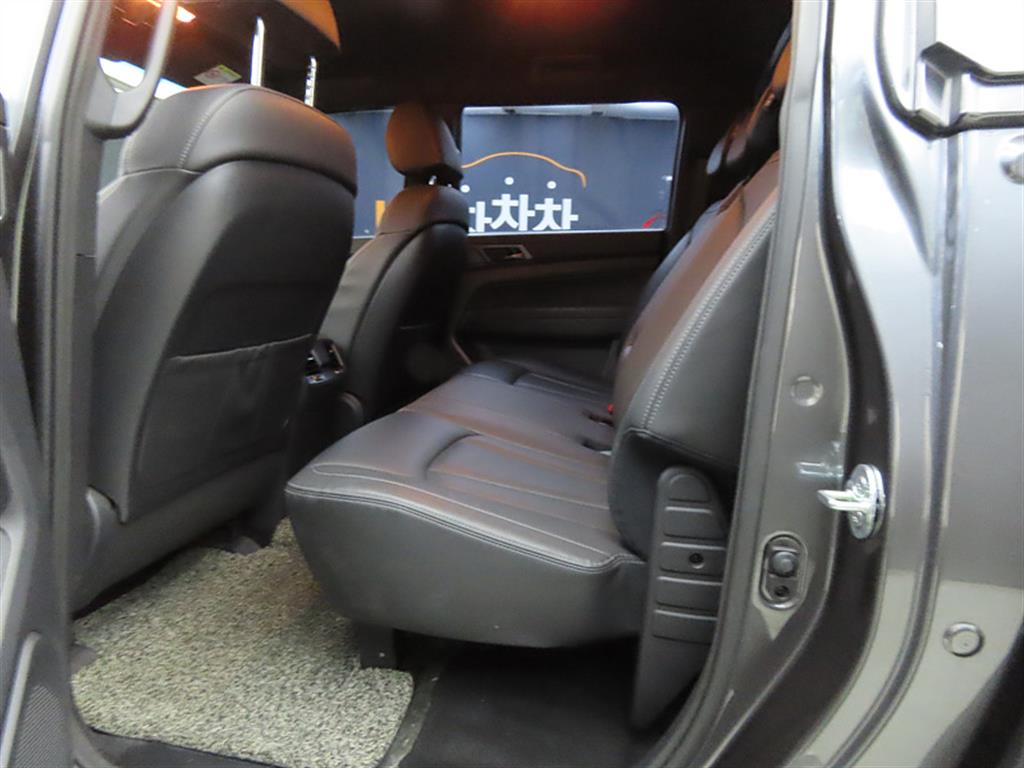 Ssangyong Rexton - Vista 6