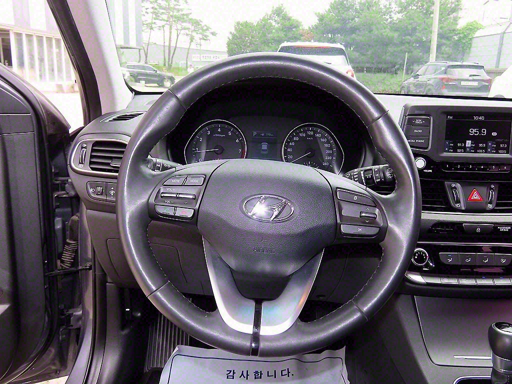 HYUNDAI i30 - Vista 8