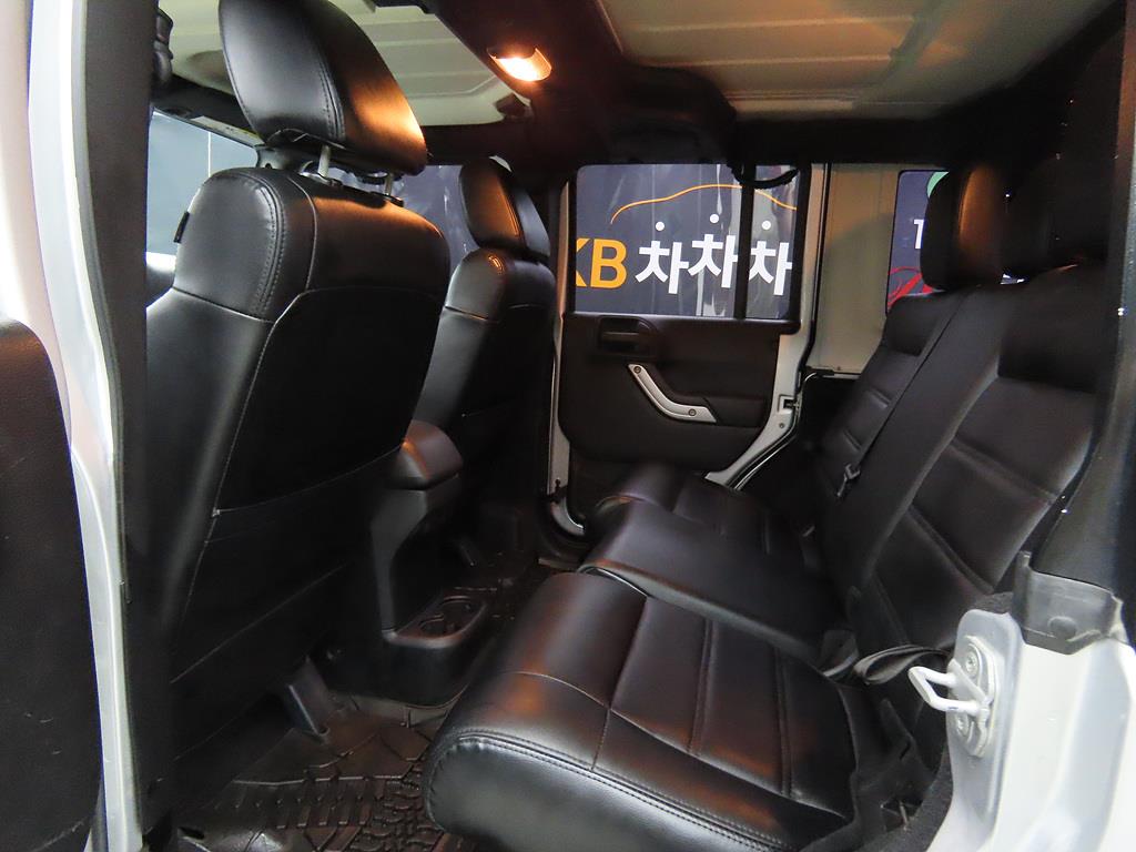 Jeep Wrangler - Vista 6