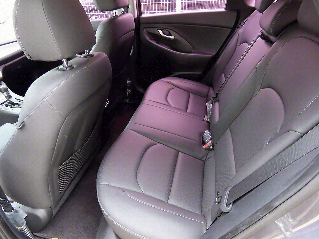 HYUNDAI i30 - Vista 6