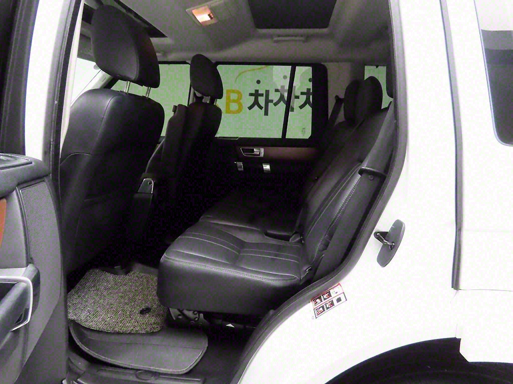 Land Rover Discovery 2015 Blanco - Importación desde Corea - HF Imports Iquique - Foto 15