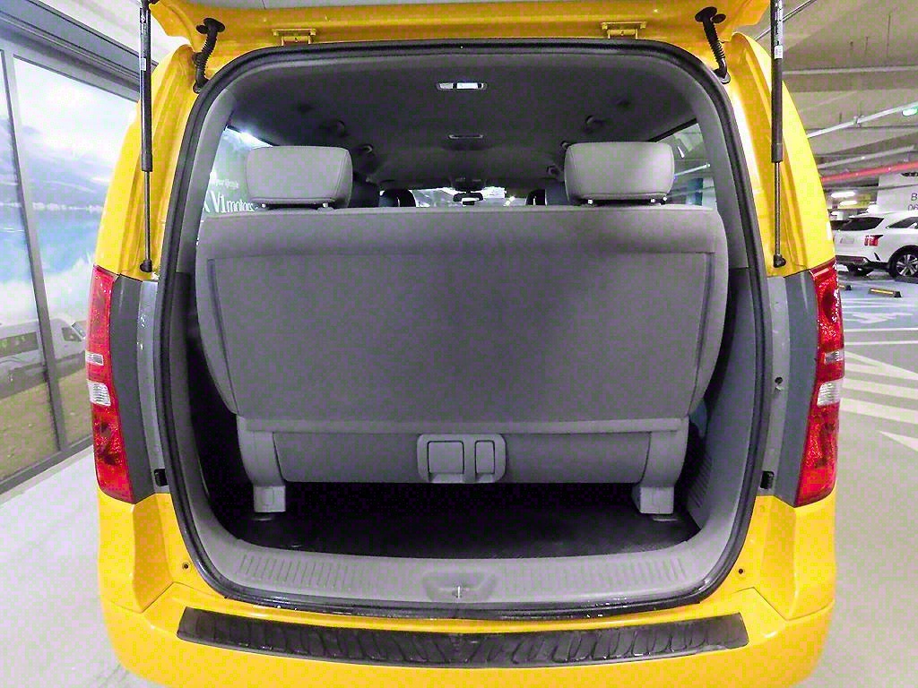 HYUNDAI Starex 2015 Amarillo - Importación desde Corea - HF Imports Iquique - Foto 16