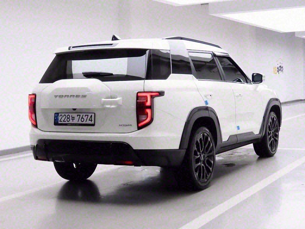 Ssangyong Torres - Vista 4