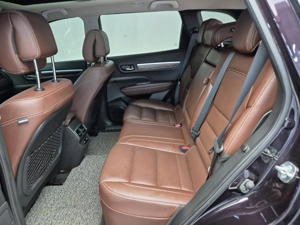 SAMSUNG QM6 - Vista 12