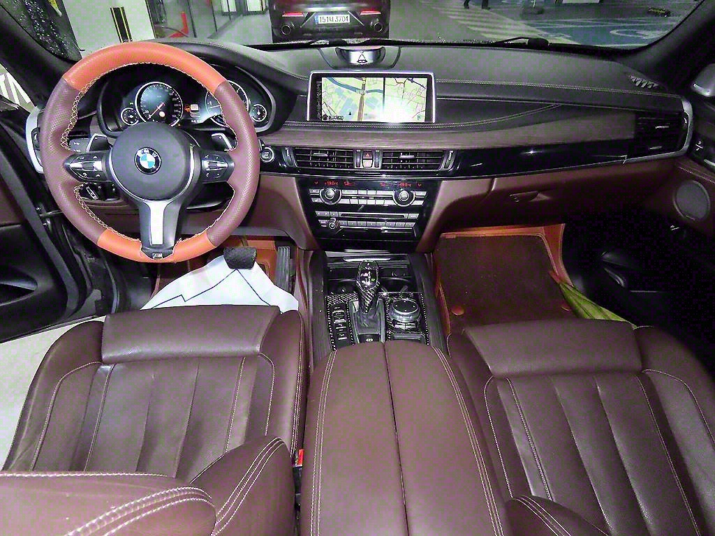 BMW X5 - Vista 10