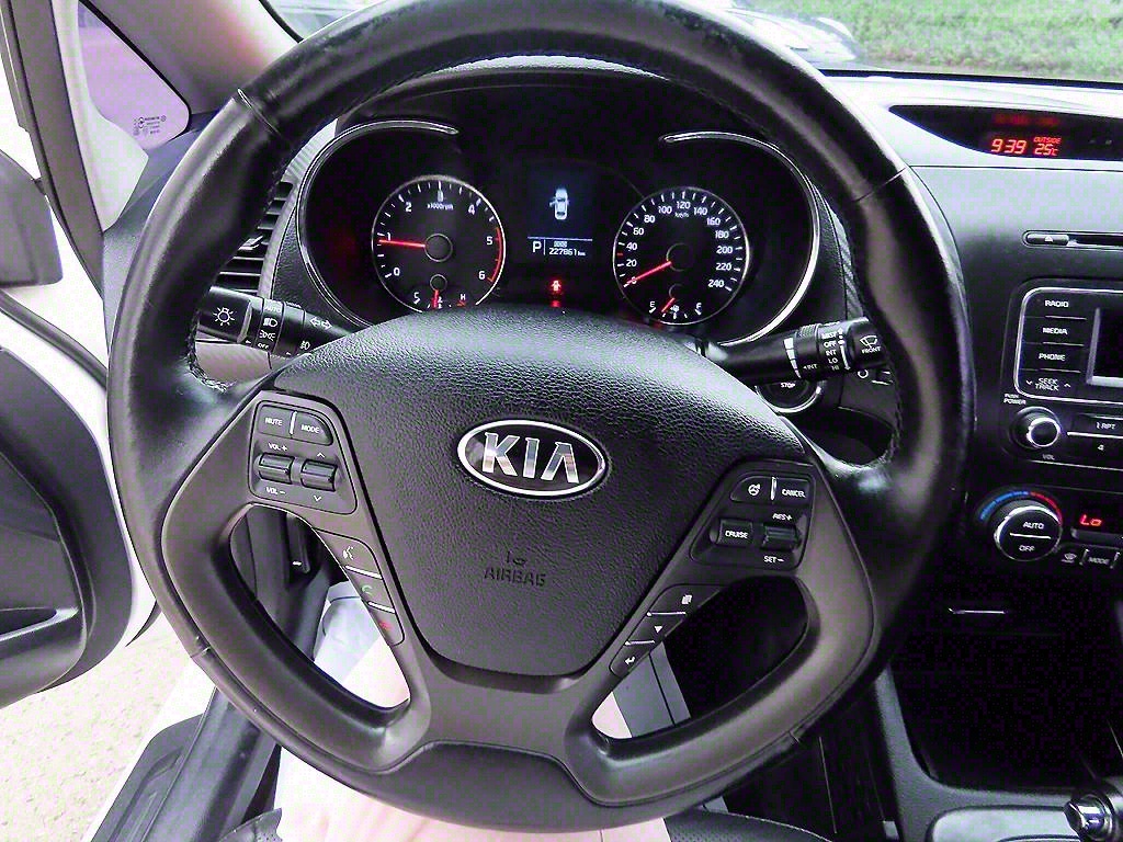 KIA K3 - Vista 8