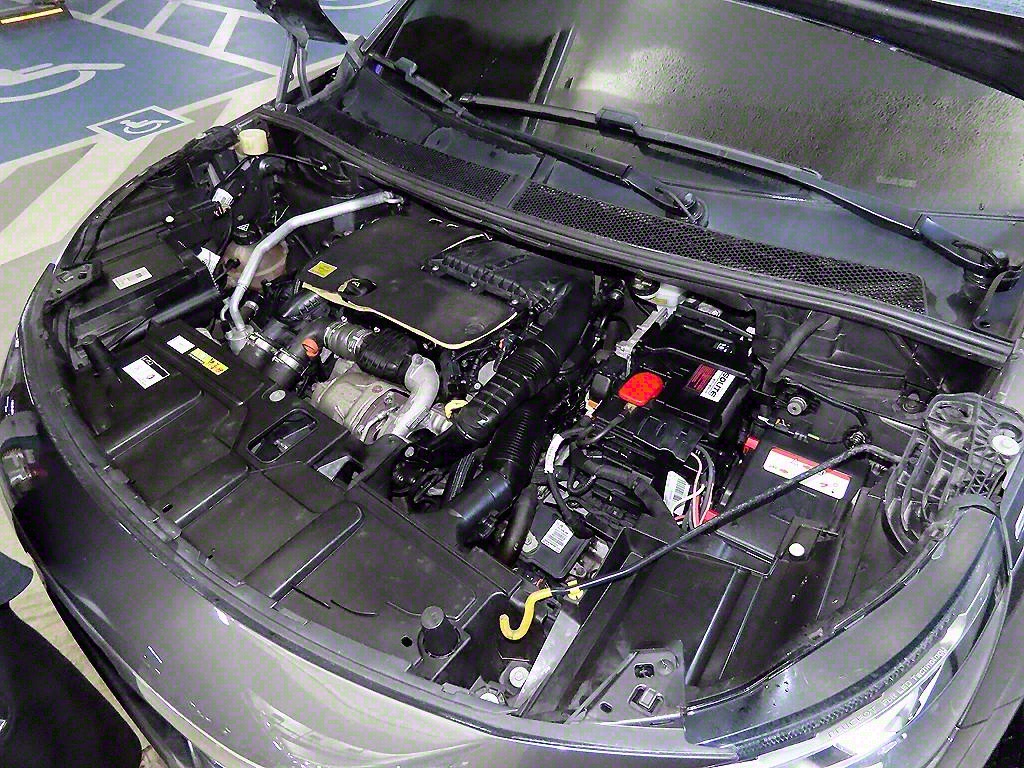 Peugeot 5008 2019 Gris - Importación desde Corea - HF Imports Iquique - Foto 19