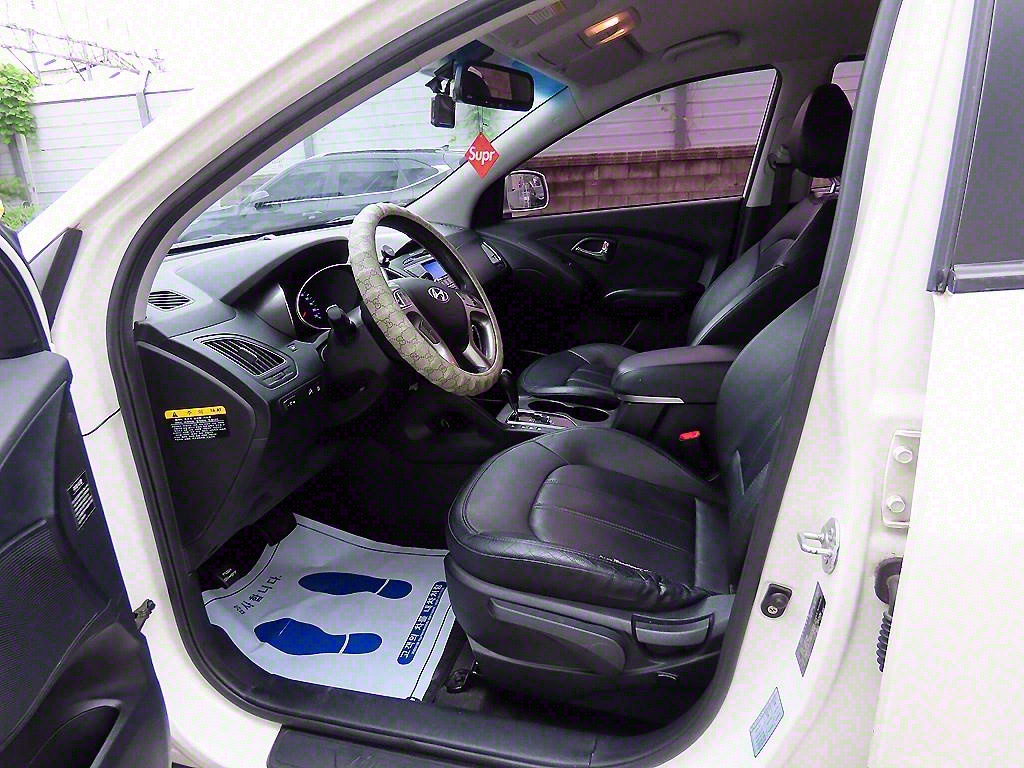 HYUNDAI Tucson - Vista 5