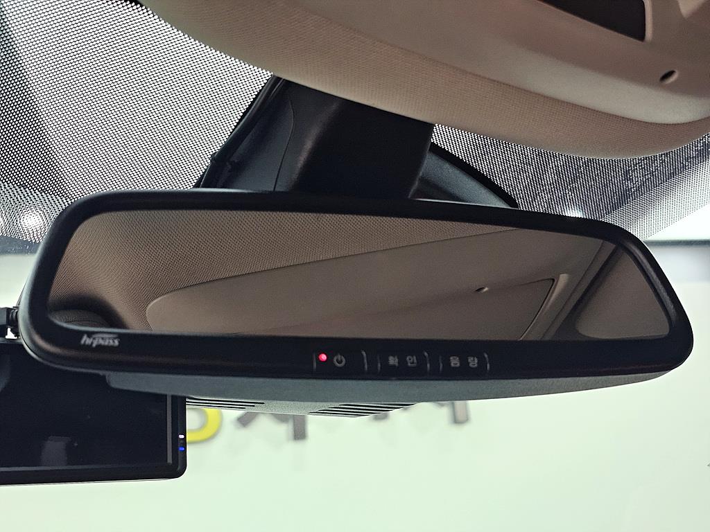 SAMSUNG QM6 - Vista 12