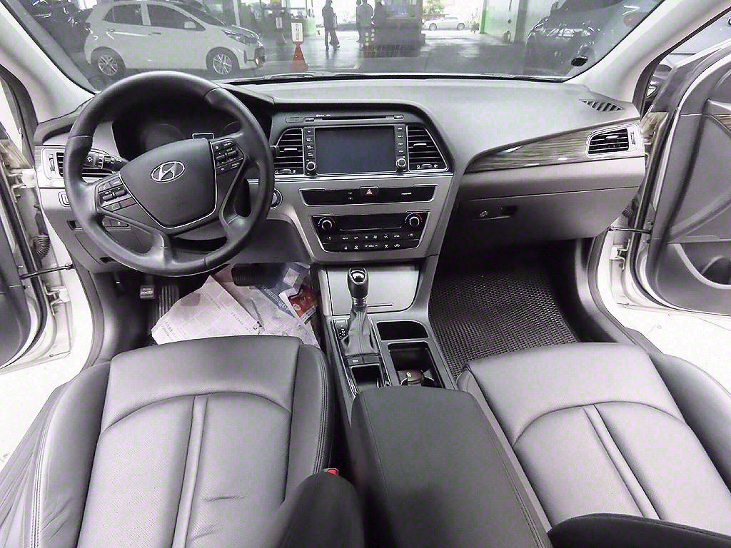 HYUNDAI Sonata 2015 Plateado - Importación desde Corea - HF Imports Iquique - Foto 11