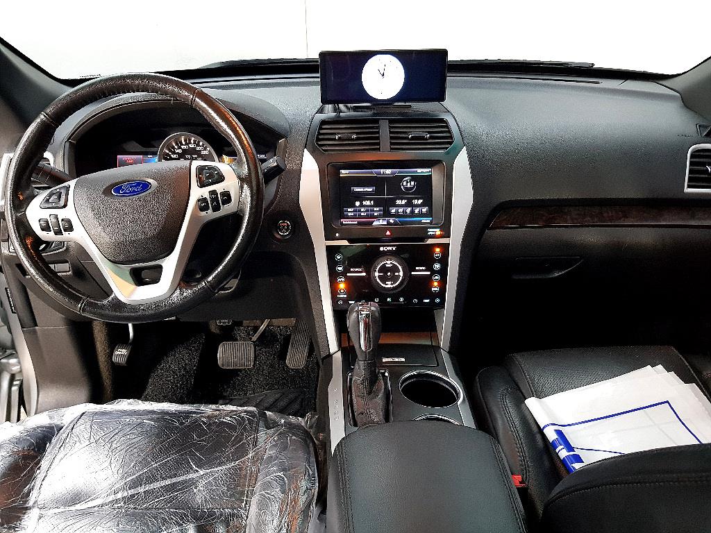 Ford Explorer - Vista 5