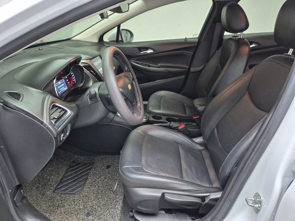 Chevrolet Cruise - Vista 11