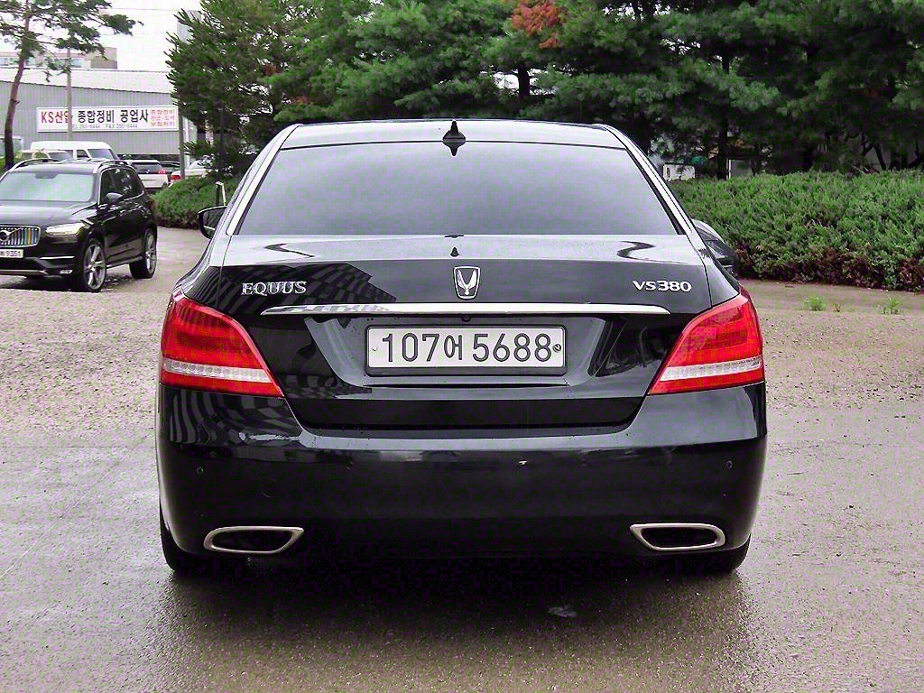 HYUNDAI Equus - Vista 4