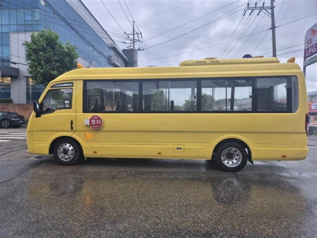medium and large bus Medium Daewoo Bus - Vista 9